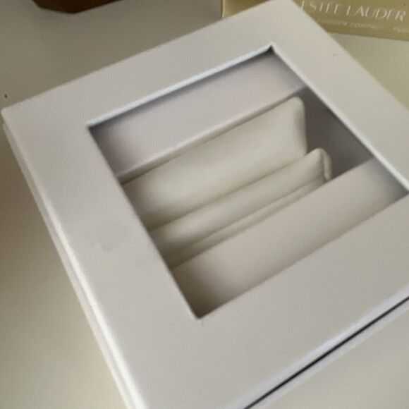 ESTEE LAUDER PRIVATE COLLECTION gold Compact Stones NEW IN BOX RARE - Picture 3 of 6